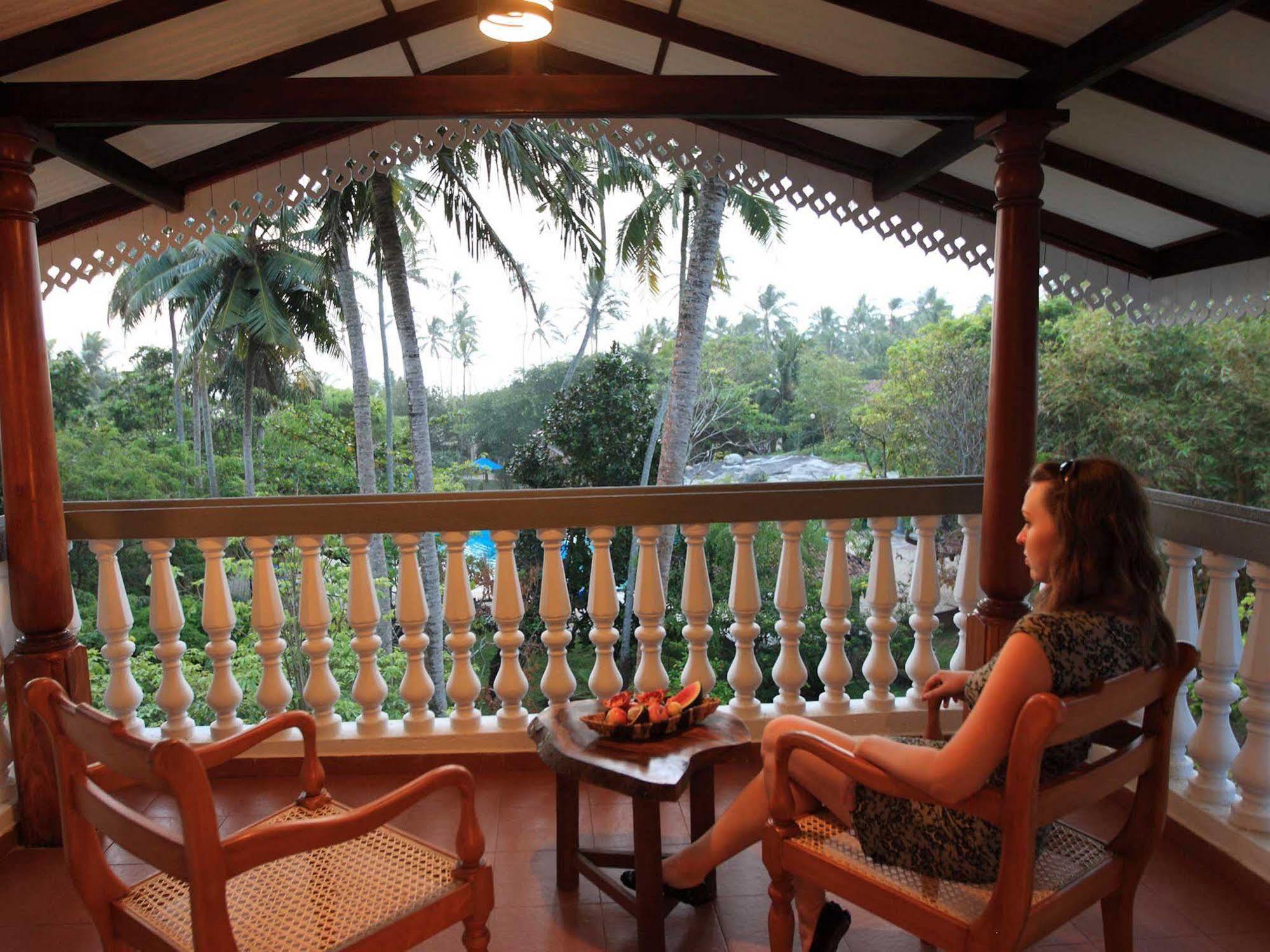 Siddhalepa Ayurveda Resort - All Meals, Ayurveda Treatment And Yoga Wadduwa Exteriör bild